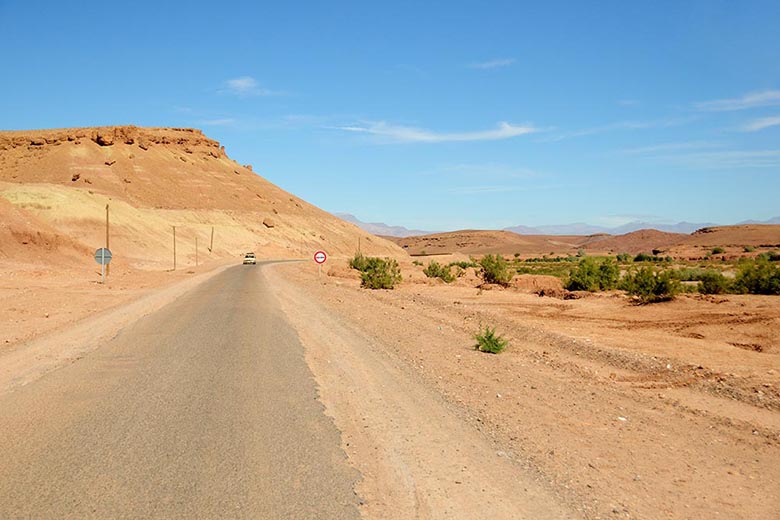 Road to Ait Bin Haddou